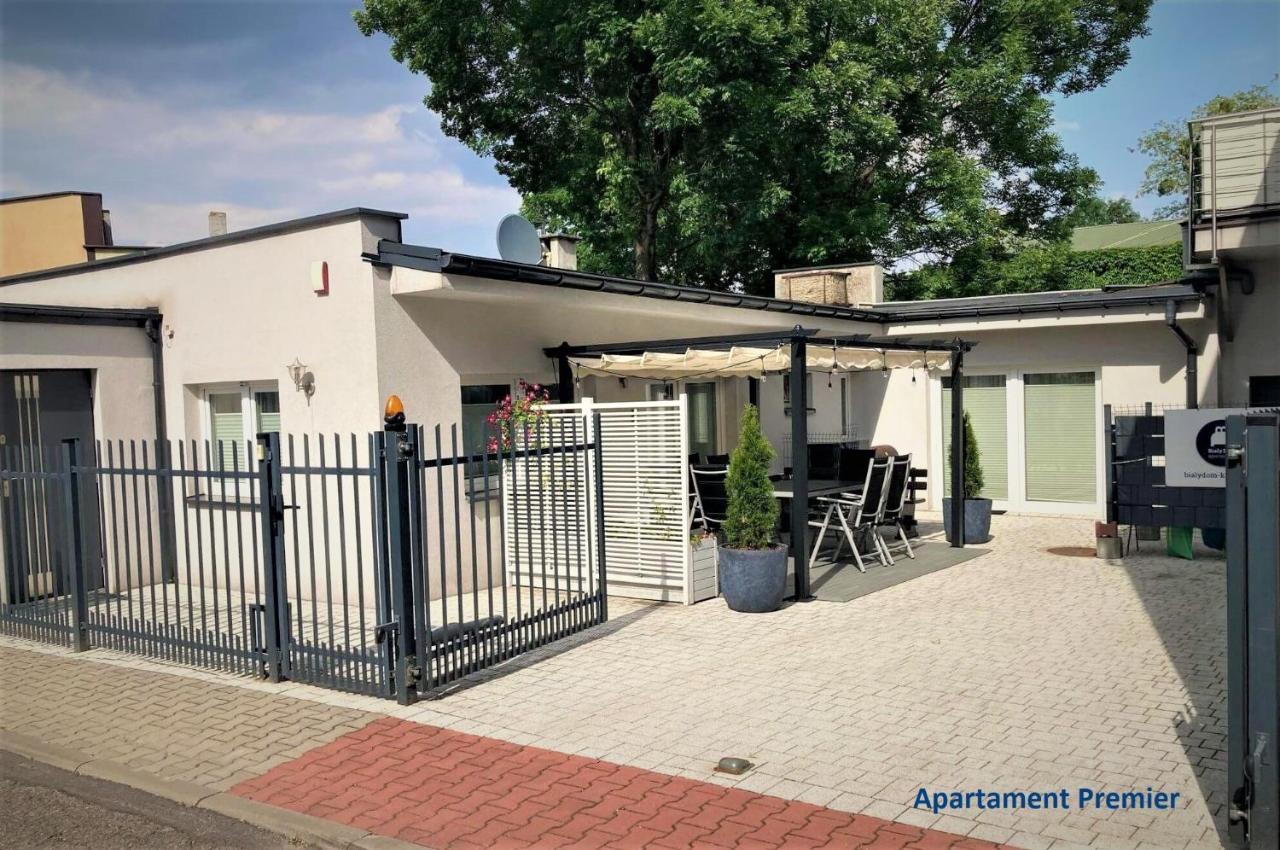 Bialy Dom - 2 Bedrooms Katowice Esterno foto