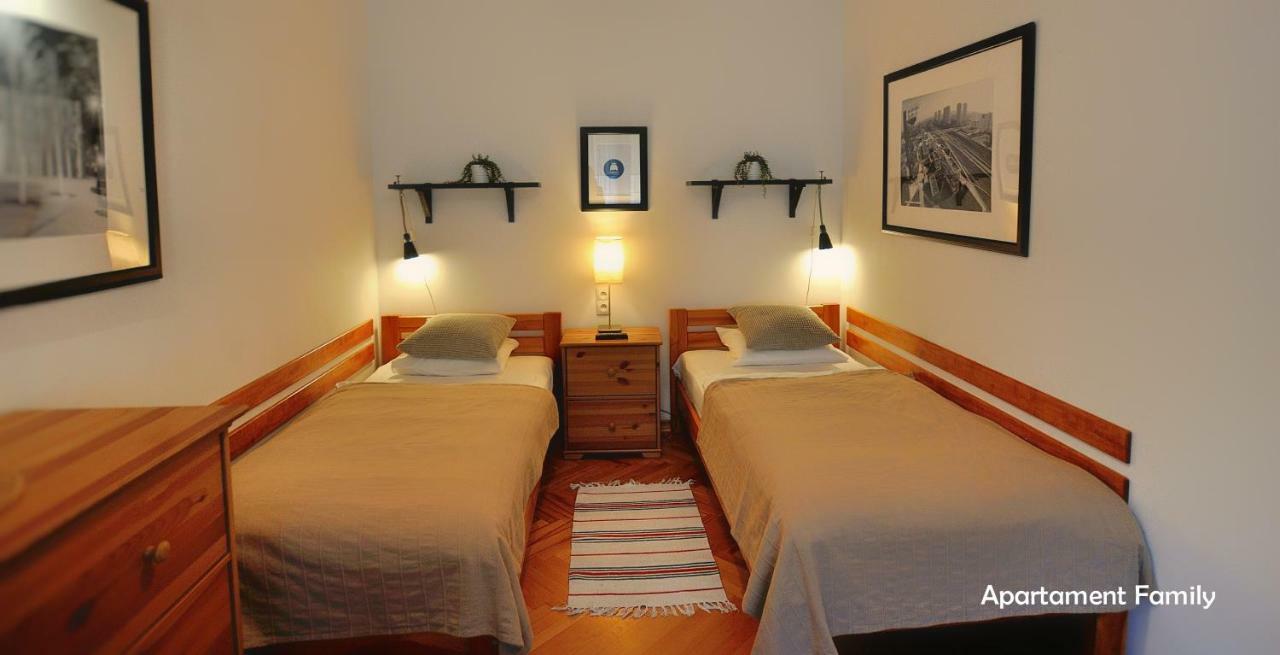 Bialy Dom - 2 Bedrooms Katowice Esterno foto
