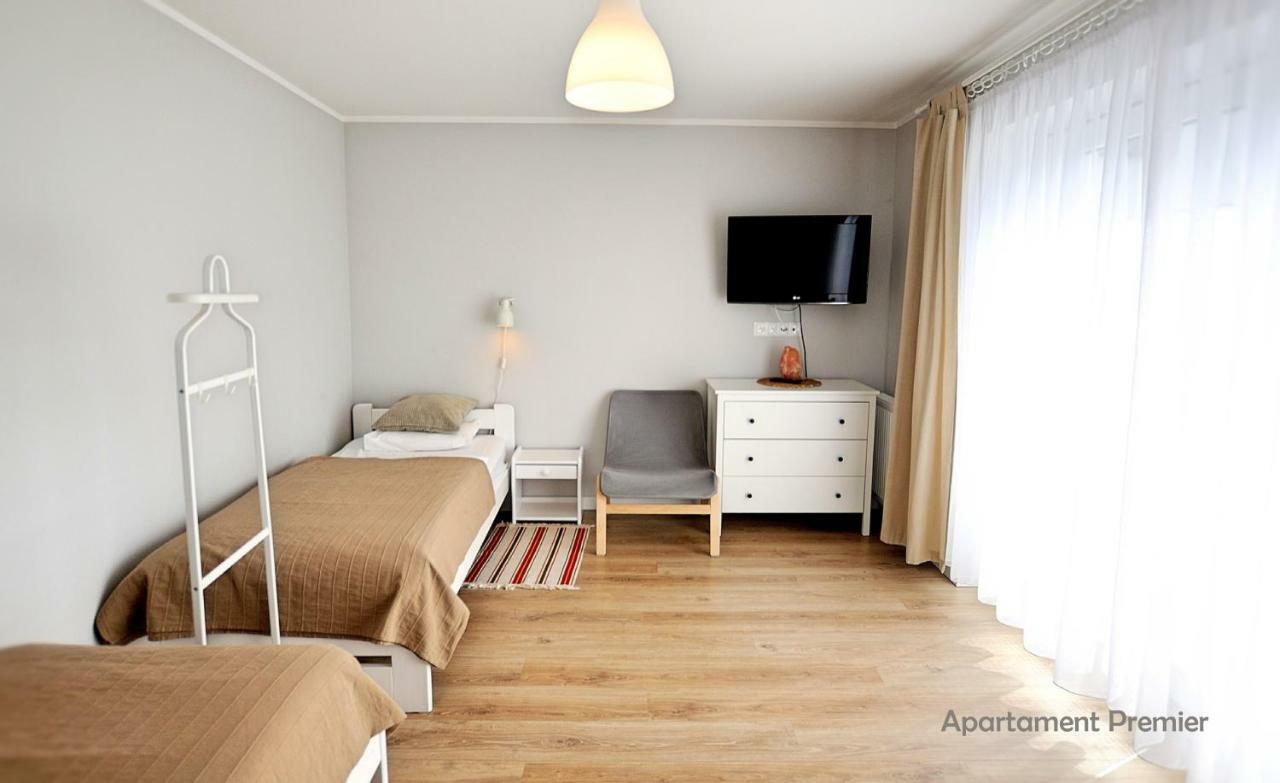 Bialy Dom - 2 Bedrooms Katowice Esterno foto