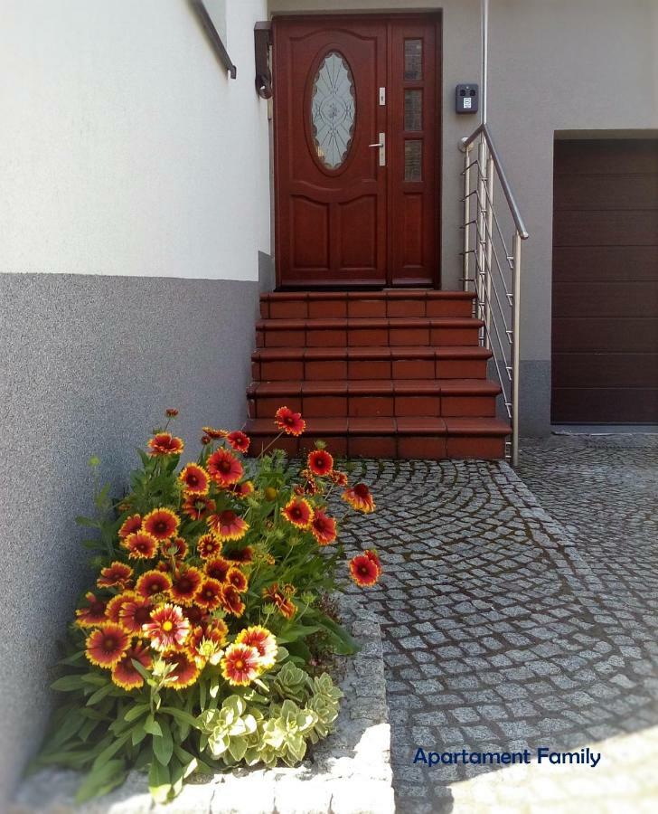 Bialy Dom - 2 Bedrooms Katowice Esterno foto